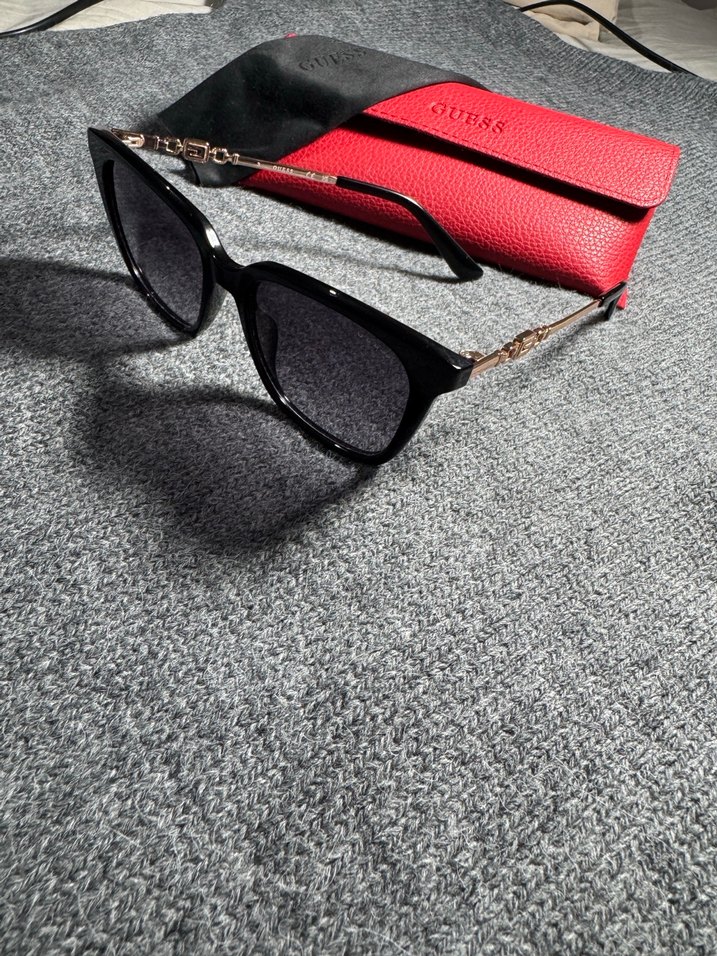 Guess Kadın Parlak Siyah Güneş Gözlüğü - Görsel 4