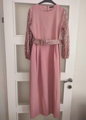 Pembe Parlak Kemerli Uzun Kollu Kadın Elbise