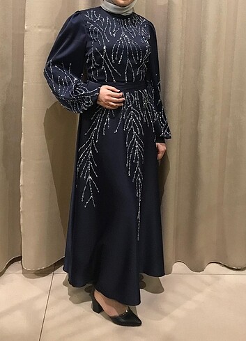 Saten Taşlı Elbise Uzun Tesettür Lacivert