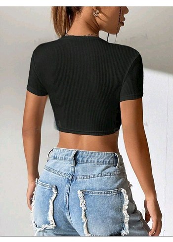 Diğer siyah kısa kollu crop