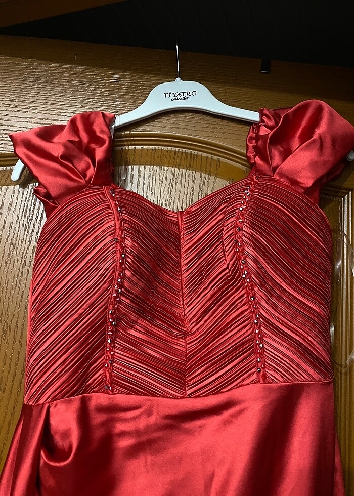 kırmızı saten - Görsel 2