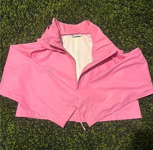 Zara pembe yağmurluk
