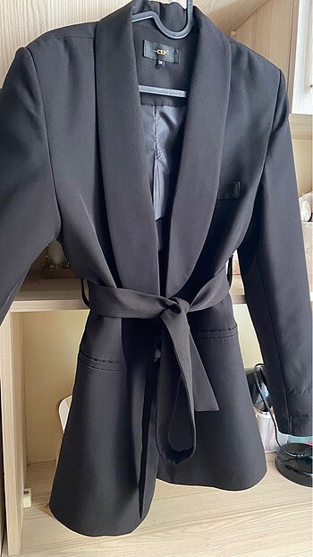 BELİ BAĞCIKLI BLAZER CEKET