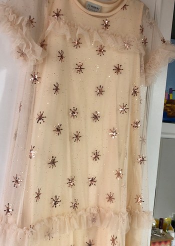 Bej Nakışlı Fırfırlı Kız Elbisesi - Görsel 5