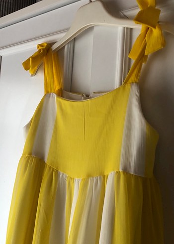Sarı Fırfırlı Askılı Kız Elbisesi - Görsel 4