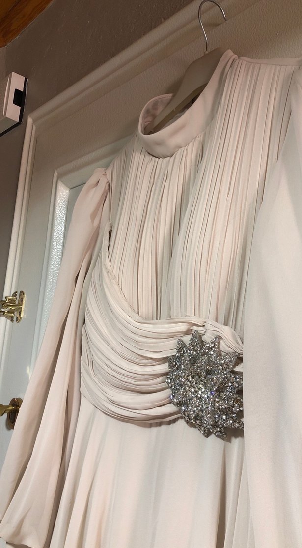 Drapeli bej tesettür abiye elbise - Görsel 4