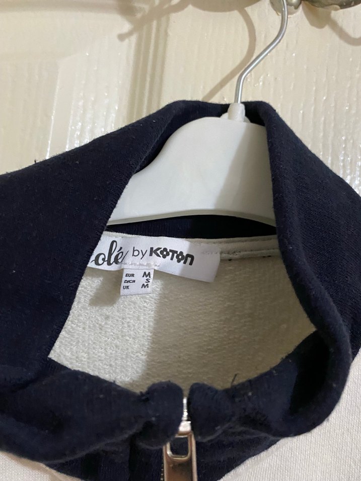 Fermuarlı Baskılı Beyaz Sweatshirt - Görsel 2