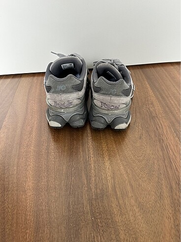 40 Beden Nee Balance 9060 Gri 40 Numara