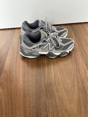 New Balance Nee Balance 9060 Gri 40 Numara
