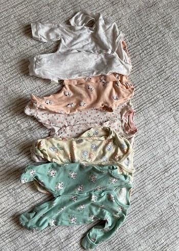 Kız Bebek Çok Renkli Pamuklu Örme Pijama Takımı