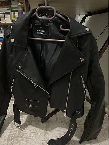 xs Beden siyah Renk Stradivarius XS Beden Deri Ceket