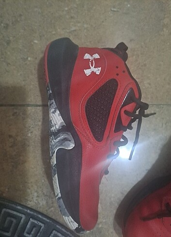 36 Beden Under armour cocuk basketbol ayakkabisi