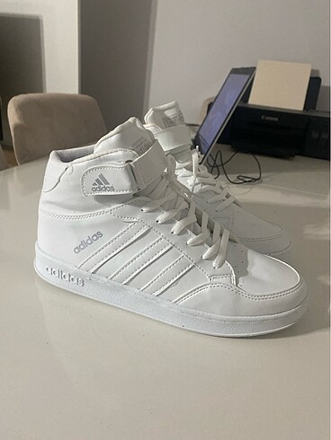 Beden Adidas spor ayakkabı Jorden