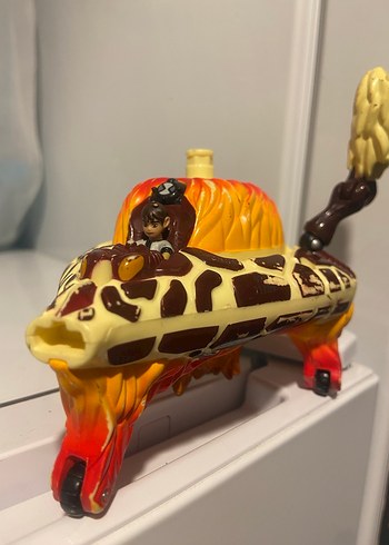 Ben10 alien crusier figür oyuncak.
