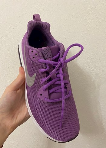 37,5 Beden nike orijinal spor ayakkabı Nike air