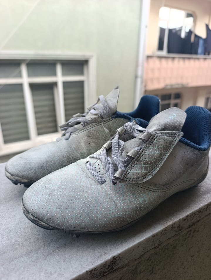 Gri Cırtcırtlı Erkek Çocuk Spor Ayakkabı çivili krampon - Görsel 3