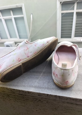 Çiçek Desenli Beyaz Kız Çocuk Babet - Görsel 3