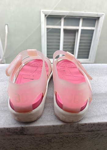 Şeffaf Pembe Kız Çocuk Sokak Tarzı Sandalet - Görsel 5
