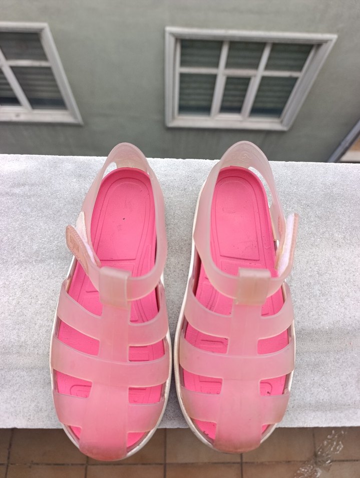 Şeffaf Pembe Kız Çocuk Sokak Tarzı Sandalet - Görsel 2