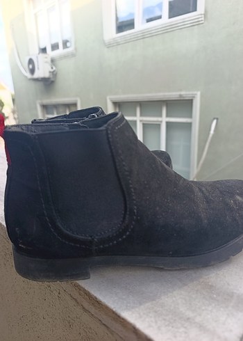 Siyah Süet Kadın Dolgu Topuk Bot - Görsel 2