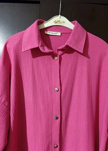 Düğmeli Uzun Kollu Pembe Kadın Gömlek - Görsel 4