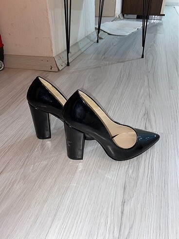 Pierre Cardin Rugan topuklu ayakkabı