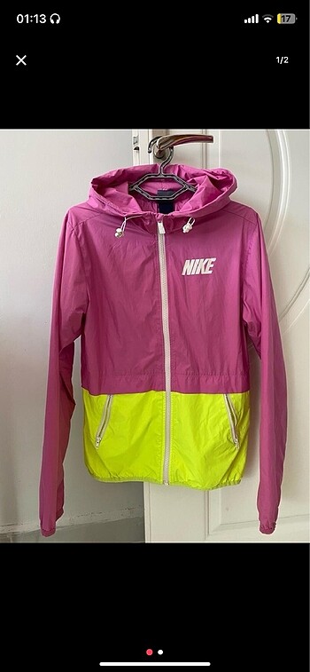 Nike kadın yağmurluk