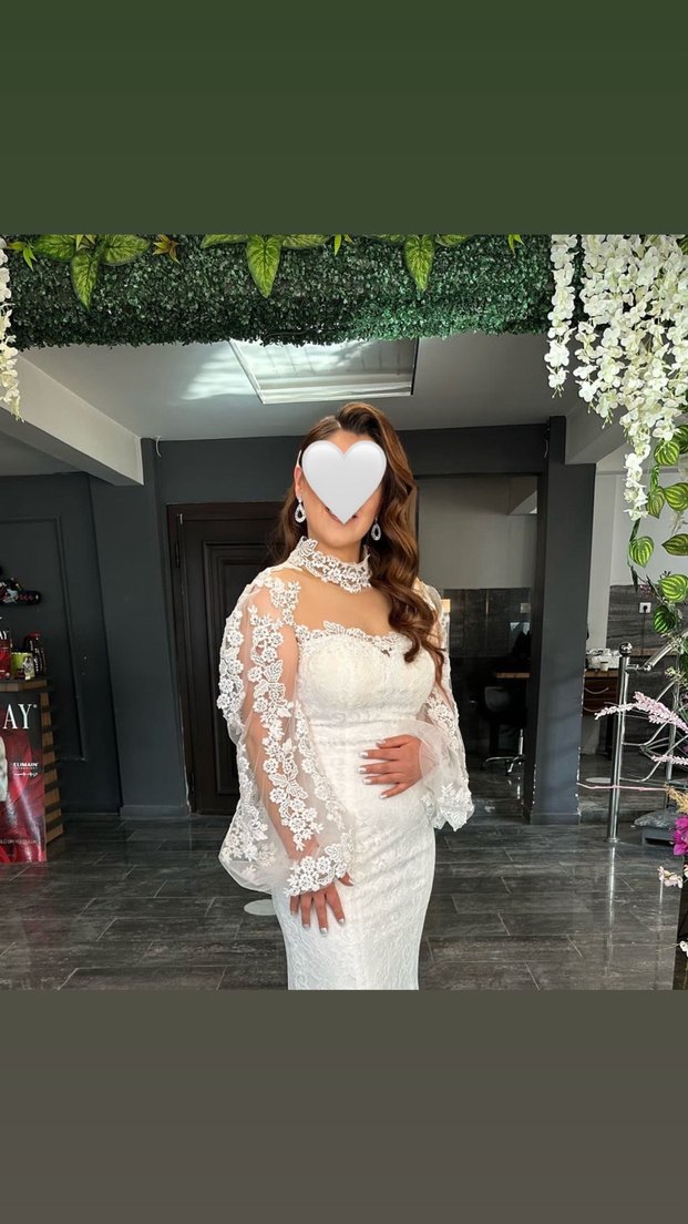 Uzun Kollu Beyaz Dantel Denizkızı isteme söz elbisesi - Görsel 2