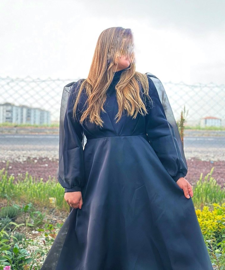 Uzun Siyah Gotik Kadın Elbise - Görsel 2