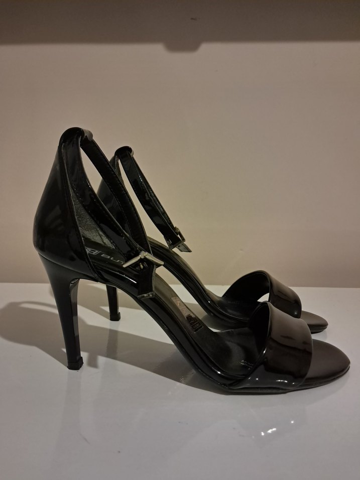 Siyah Stiletto Topuklu Kadın Ayakkabı - Görsel 2