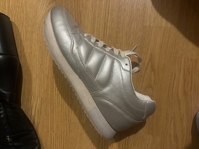 Zara spor ayakkabı