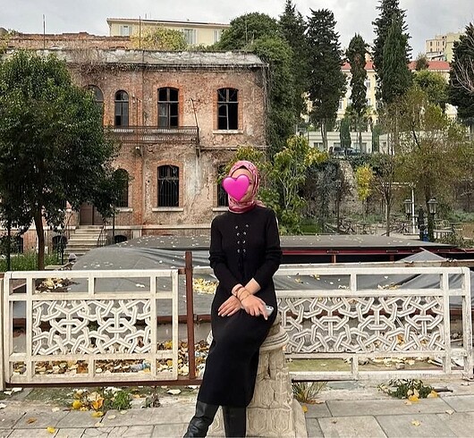 Diğer Mükemmel siyah triko elbise. S M beden uyumludur