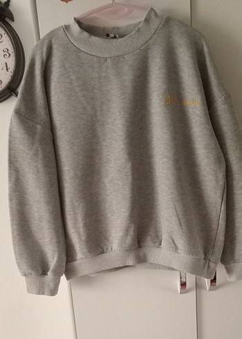 Gri Kadın Sweatshirt, Bisiklet Yaka, Rahat Kesim