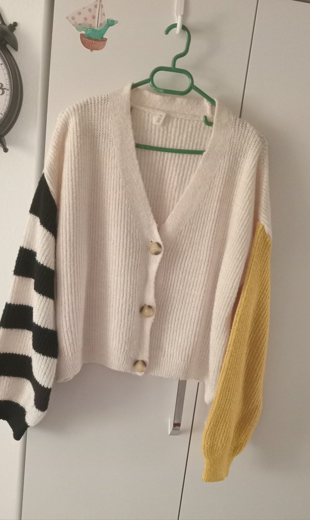 Rahat Kesim Renkli Kollu Kadın Hırka - Görsel 5