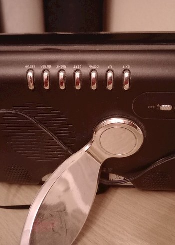 Dijital Resim Çerçevesi CD Kart 7 inç Uzaktan kumandalı - Görsel 2