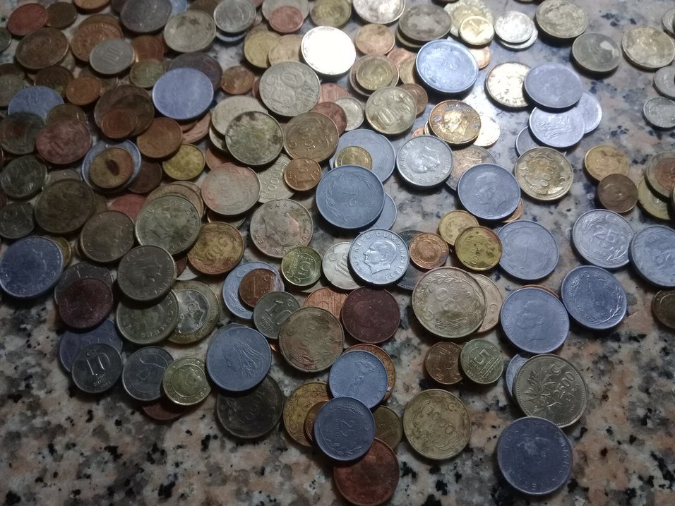 Eski Metal Madeni Paralar Koleksiyonu - Görsel 4