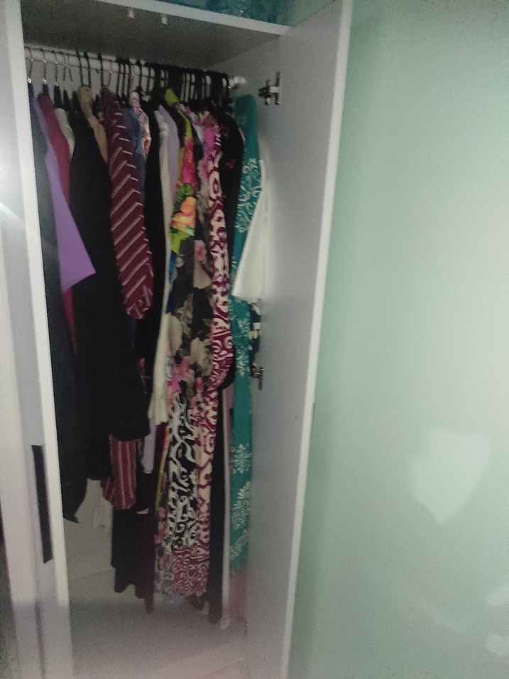 Beyaz ve Gri Gardırop - Görsel 4