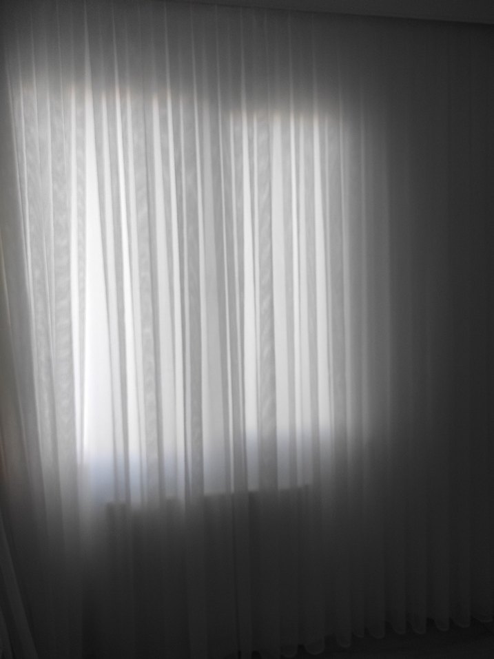 Birillante beyaz Şerit Desen Parıltılı tül - Görsel 3