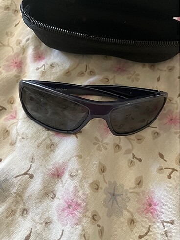 Erkek çocuk güneş gözlüğü. Güneşe hassas gözler için idealdır . - Görsel 2