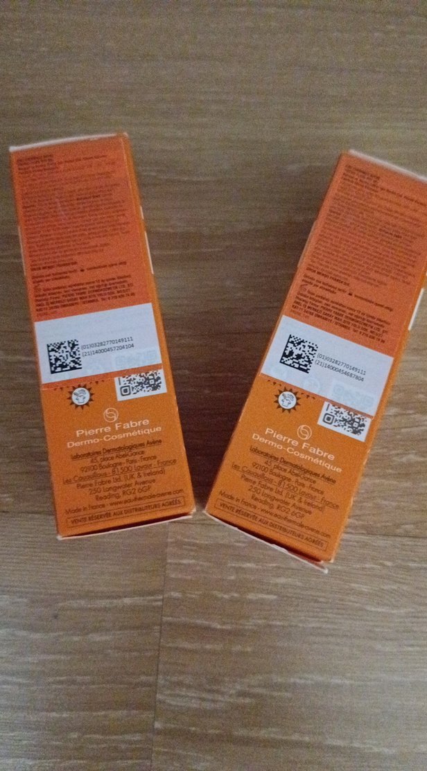 Avène SPF 50 Tinted Ultra Hafif Güneş Kremi 50 ml - Görsel 2