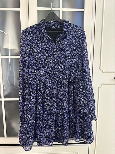 m Beden mor Renk Bershka desenli gömlek yaka elbise