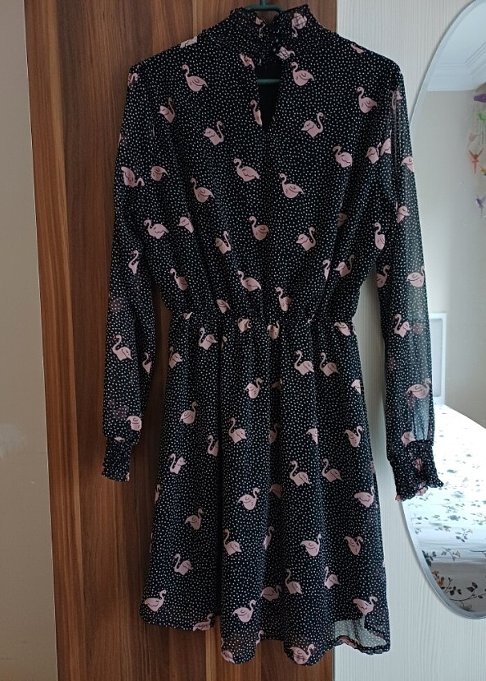 Flamingo Puantiyeli Elbise - Görsel 3