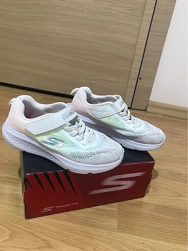 34 Beden beyaz Renk Kız çocuk skechers spor ayakkabı
