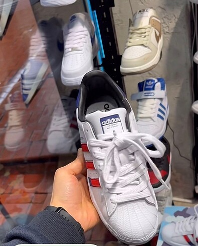 Adidas Süperstar ayakkabı