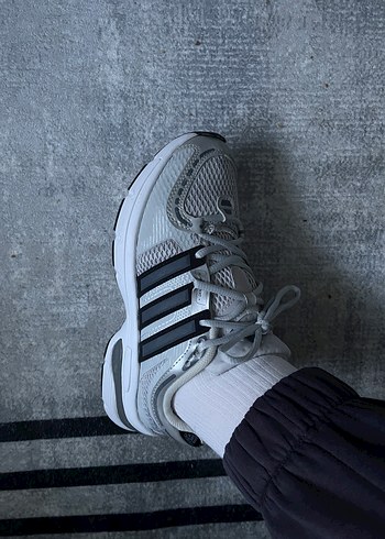 Adidas Kadın Spor Ayakkabı - Görsel 2