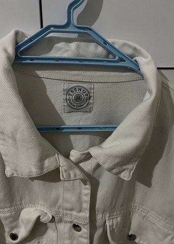 Düğmeli Beyaz Kadın Denim Ceket - Görsel 2