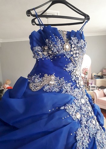 Mavi İşlemeli Drapeli Straplez Uzun Abiye - Görsel 3