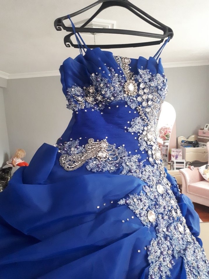 Mavi İşlemeli Drapeli Straplez Uzun Abiye - Görsel 3