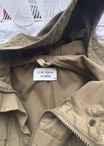 Haki Kapüşonlu Kadın Ceket - Görsel 3