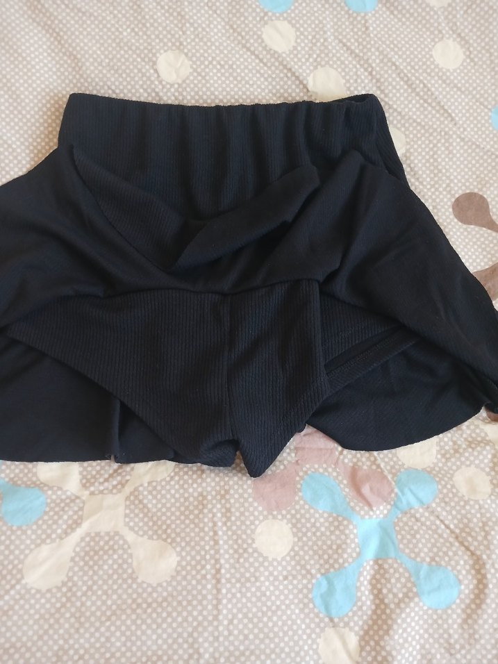 Siyah Pileli Şortlu Mini Etek - Görsel 2